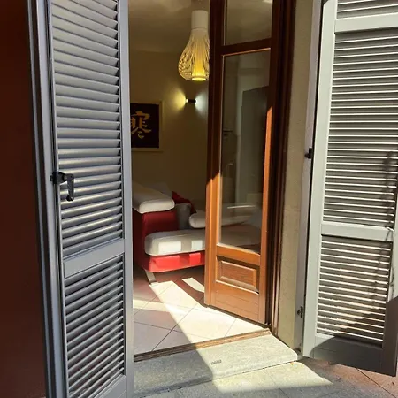 Casa Via Acqui Alba (Piedmont)