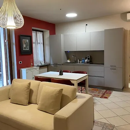 Casa Via Acqui 아파트 *
